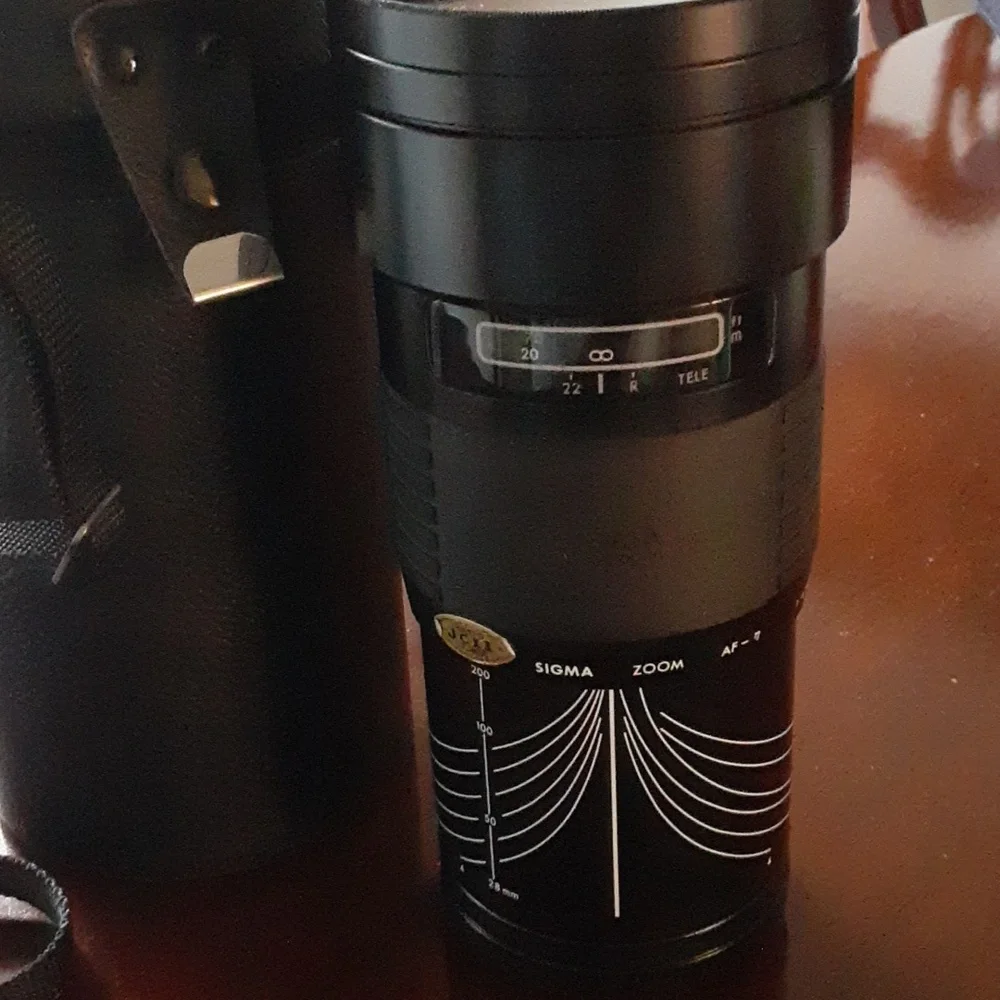 Canon Lens And Case Included. Prefect Working Condition.